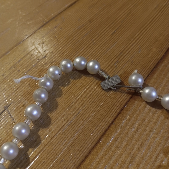 Elegant Vintage Silver‎ Pearl Necklace - Picture 2 of 3